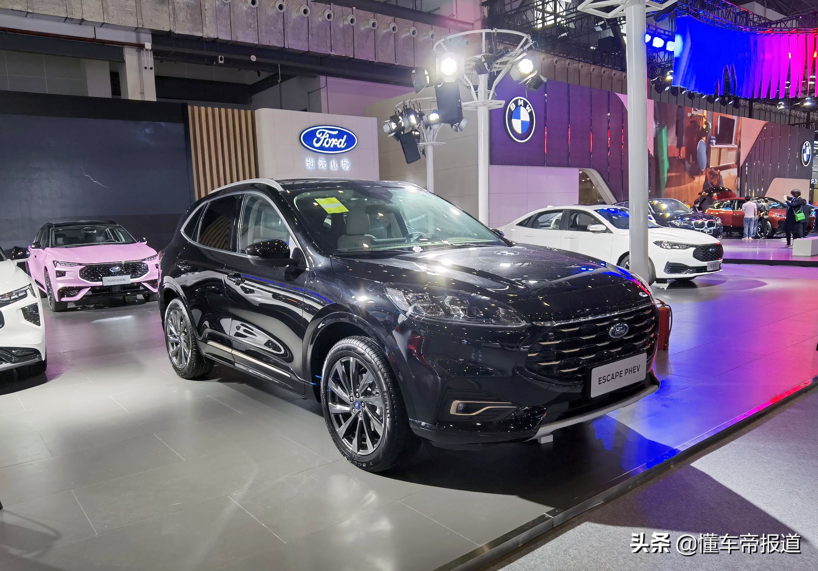 新车｜纯电续航77公里，对标本田CR-V PHEV！锐际PHEV亮相海口车展