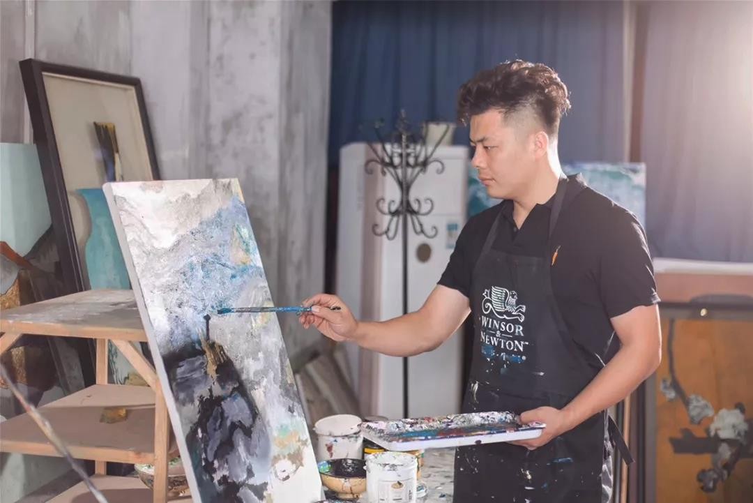 中宣部表彰！湖北90后小伙：年纪轻轻已是上市企业老板，年产值超千万！