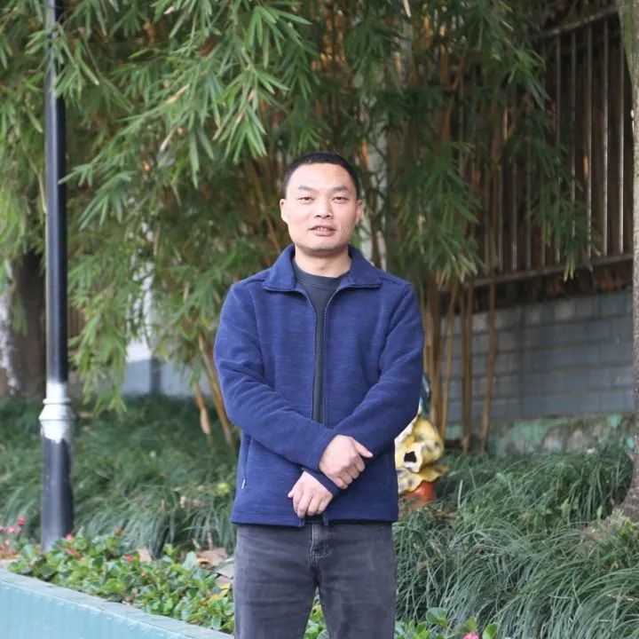 天府新区合江小学举行“浓情端午节，弘扬民族魂”主题升旗仪式