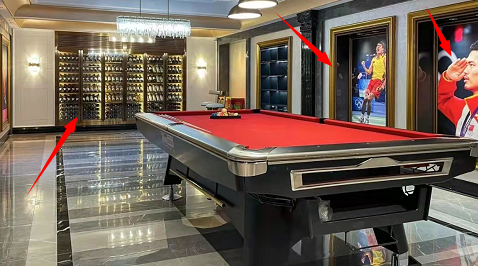 林丹3层别墅内景罕曝光！名贵红酒摆一墙，客厅大电视有半人高