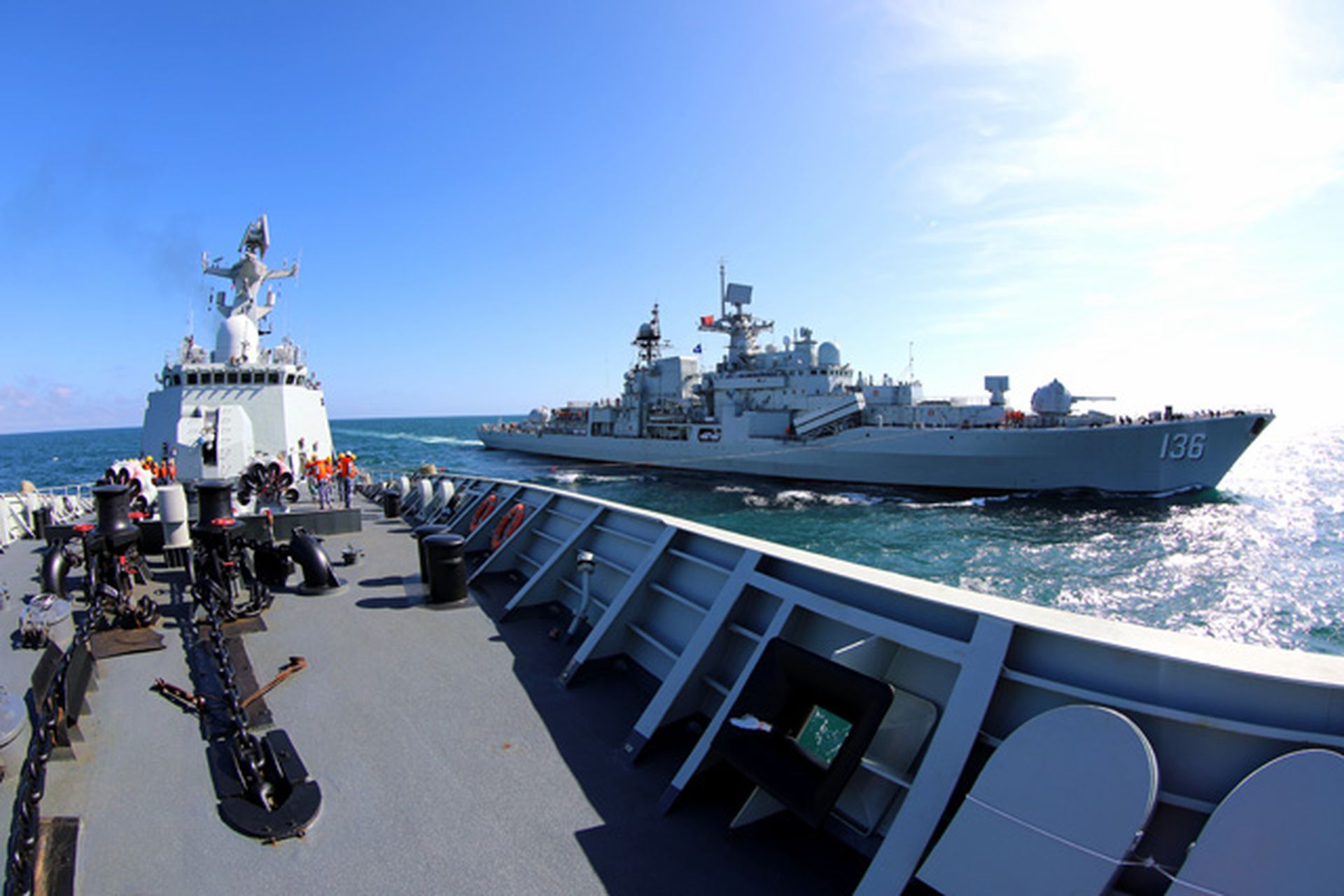 С������ʱ�����052B�人�������¯��δ��ҡ��һ��Զ������