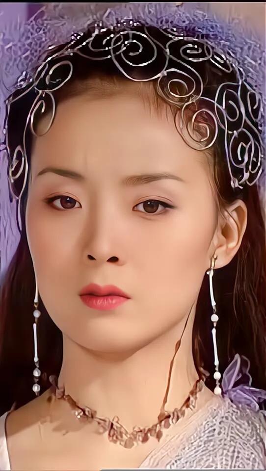 王艳的颜值巅峰，白飞飞太美了