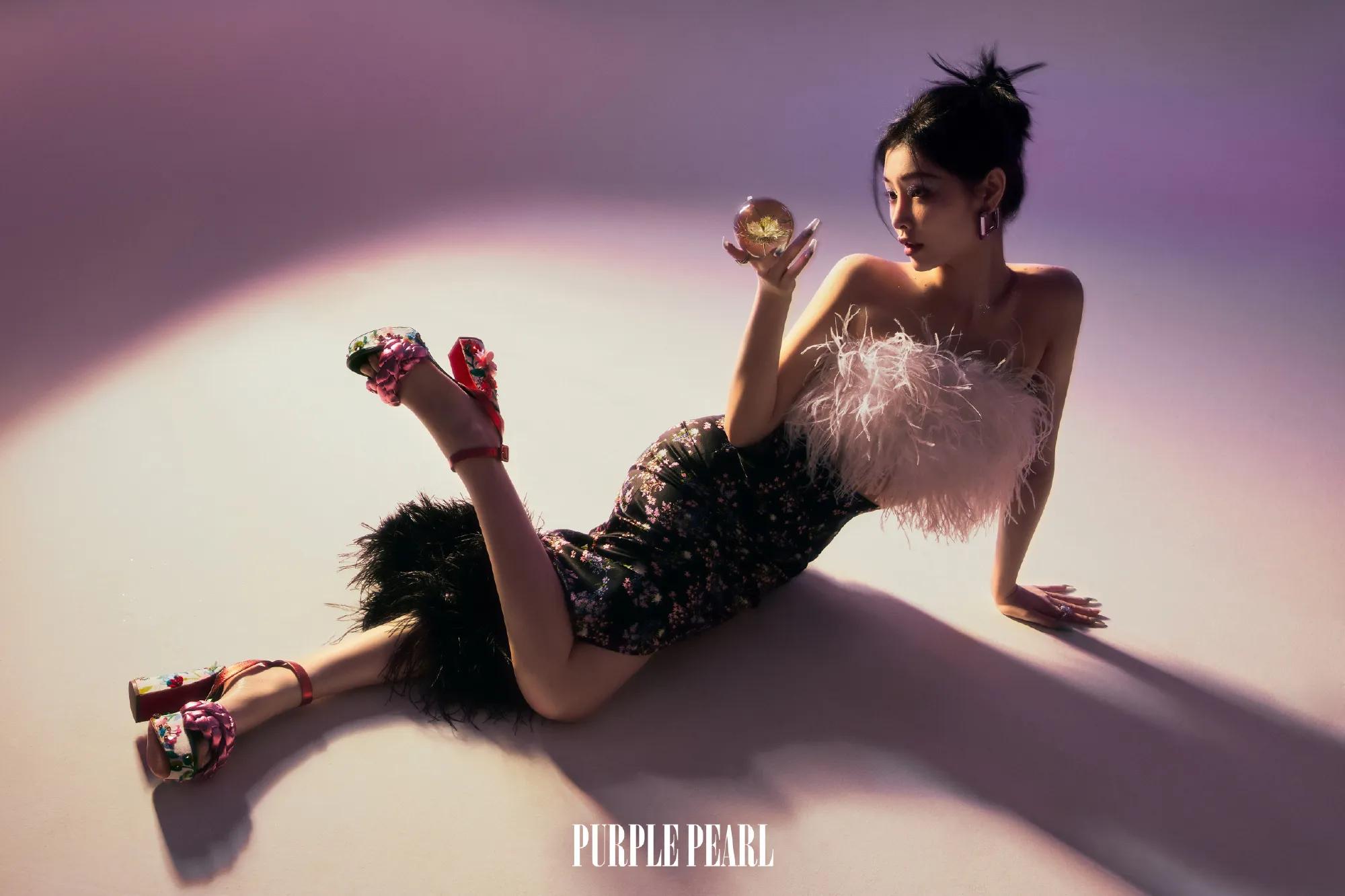 许佳琪银发，张艺兴银发，同是爱豆出身，同是银发造型，谁更好看