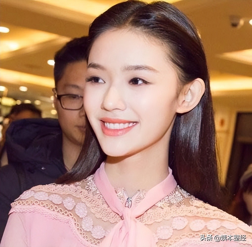 林允颜值变化史：高美商逆袭，堪称隐藏的骨相王者