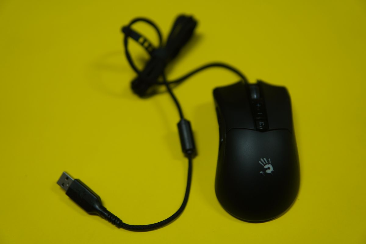 血手幽灵ES9Pro入手实测，极致人性化的上分神器