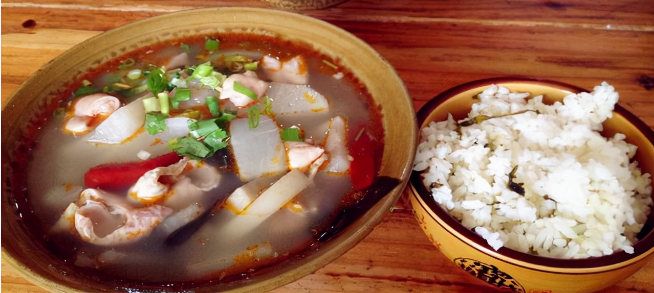 四川南充最有名的八大特色美食，锅盔灌凉粉上榜，很多人遇到必吃