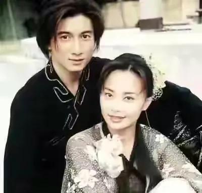 6个娶“小媳妇”的男明星，幸福虽晚但到，他们才是人生赢家