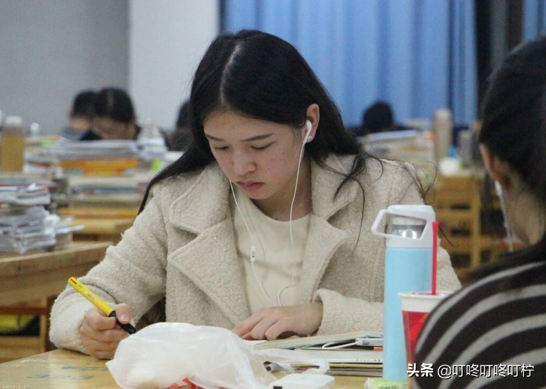 高校研究生学费上涨：考试不是门槛，学费才是考研的“拦路虎”