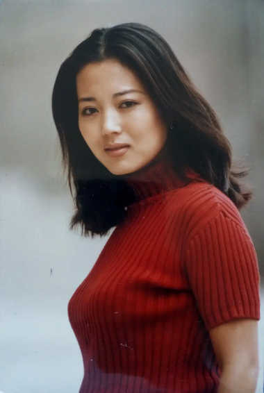 曾经能当韩剧女主，如今却成土气大妈，这些女星年轻时也太惊艳了