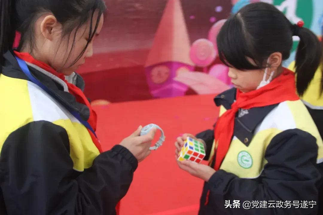 超越自我 挑战极限——遂宁绿然国际学校第四届校园吉尼斯“挑战赛”