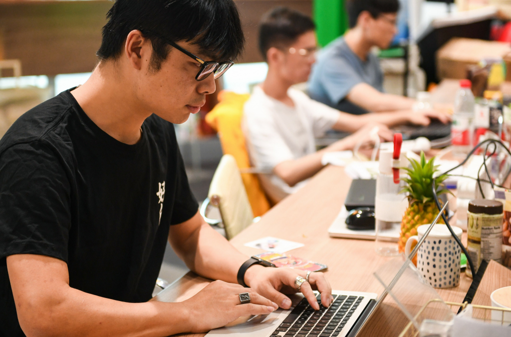 大学生逐渐成为社会“底层”人员，曾经的辉煌不再，是怎么回事？