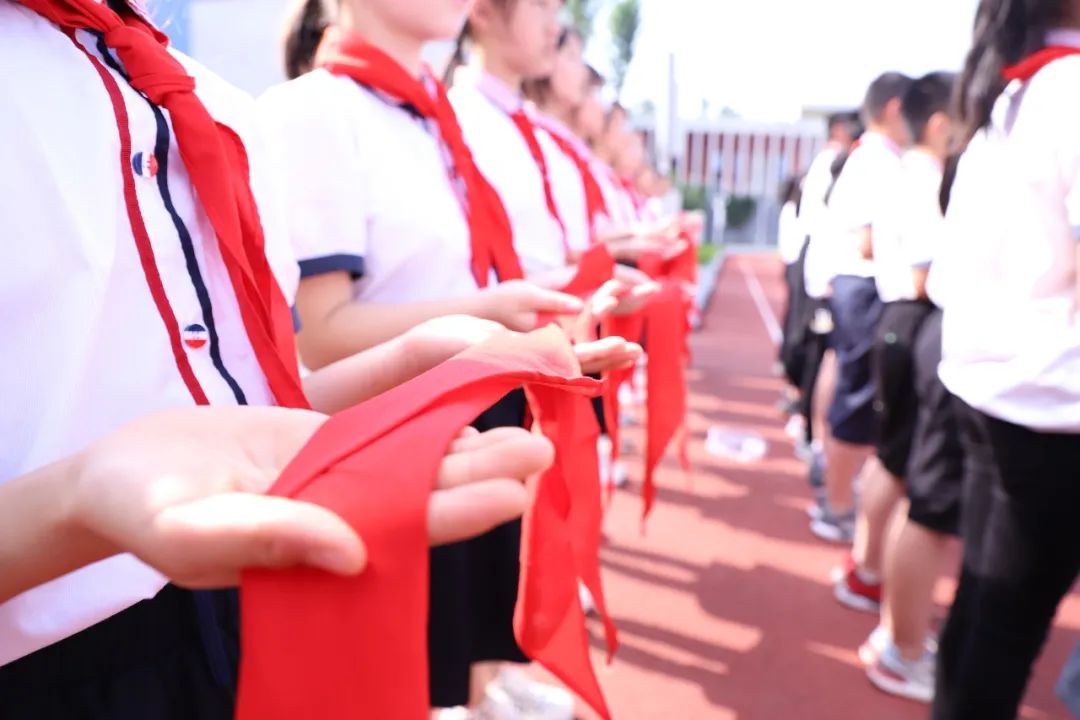 红领巾心向党 争做新时代好队员｜成都市双流区黄甲小学