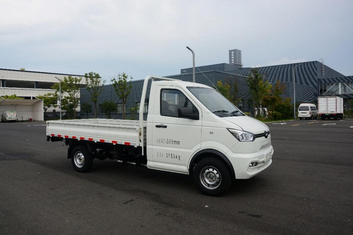 超能裝更實(shí)用，新吉奧純電動(dòng)微卡帥艦成新能源物流車新寵