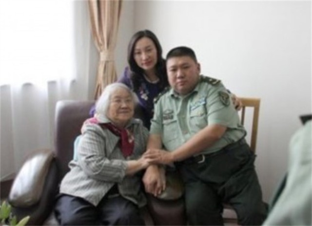 2011年，毛主席嫡孙到上海探望一96岁老人，揭开尘封76年的秘密