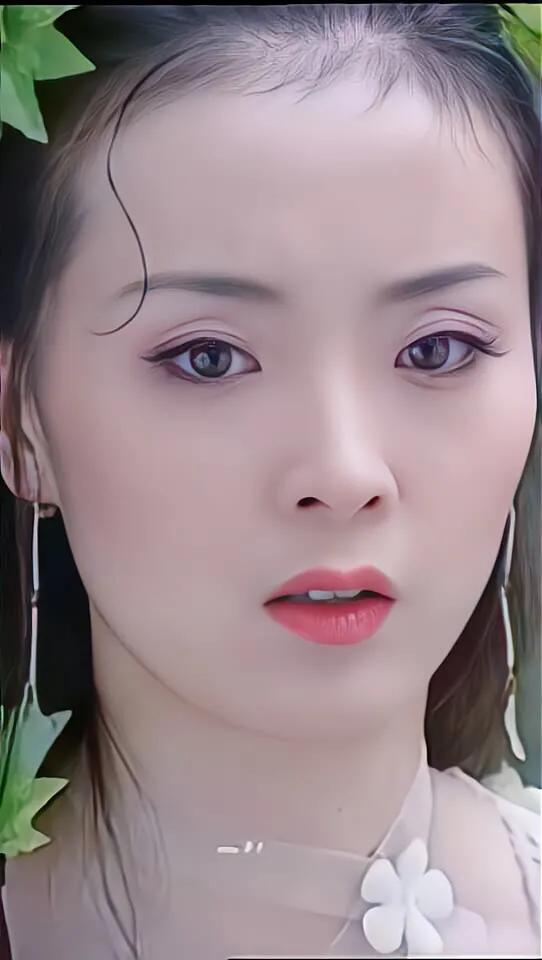 王艳的颜值巅峰，白飞飞太美了