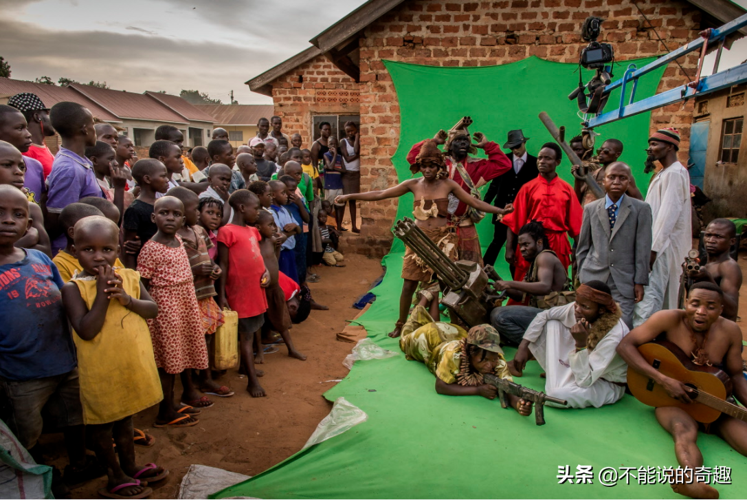非洲电影有多野？这帮贫民窟的“演员”低成本创作特效动作电影