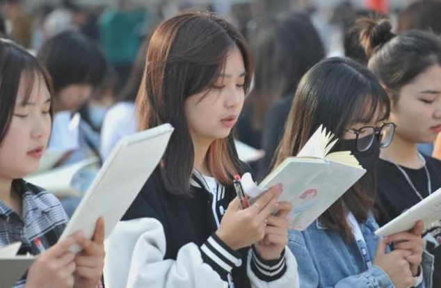 美术生66分试卷火了，考试分数有下限，考生作品没有下限