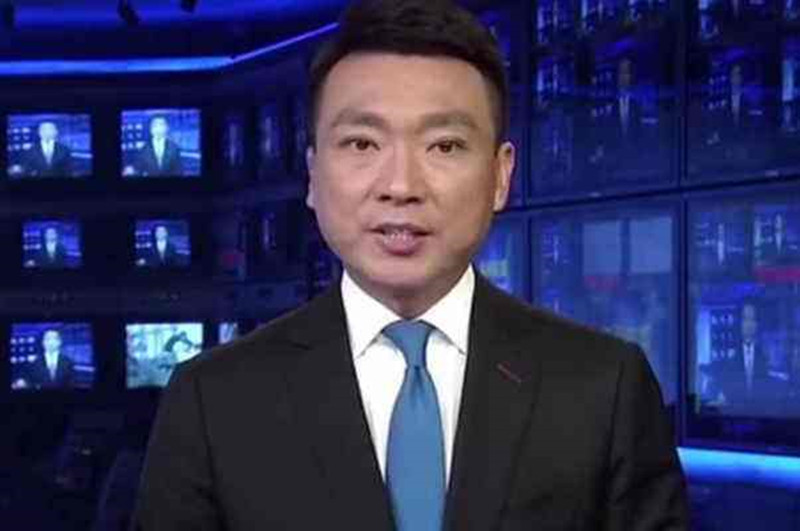 央视康辉：高考分数远超清北，却被人暗中顶替，依靠父亲查明真相