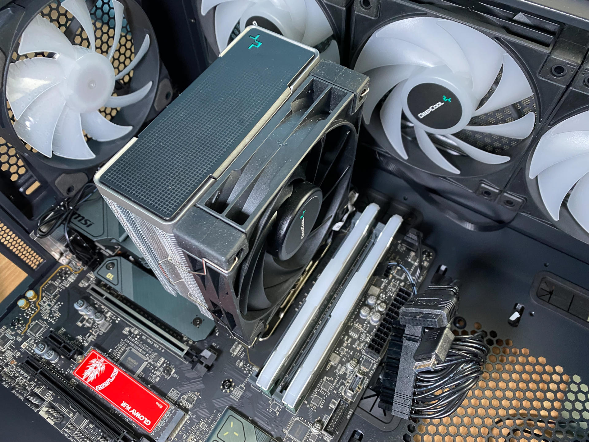 仅中国大陆特供，英特尔这CPU意图何在？i5-12490F+B660主板实测