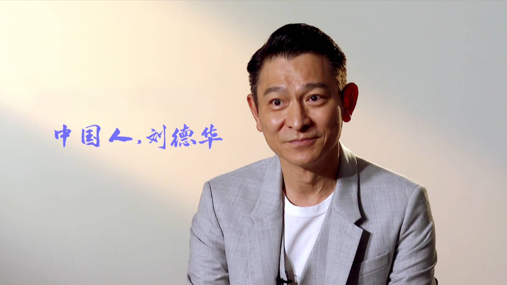 吕丽萍发文悼念安倍晋三，引网友众怒：数典忘祖之辈