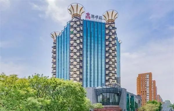 两个2021年中国十大丑陋建筑评选结果重磅揭晓