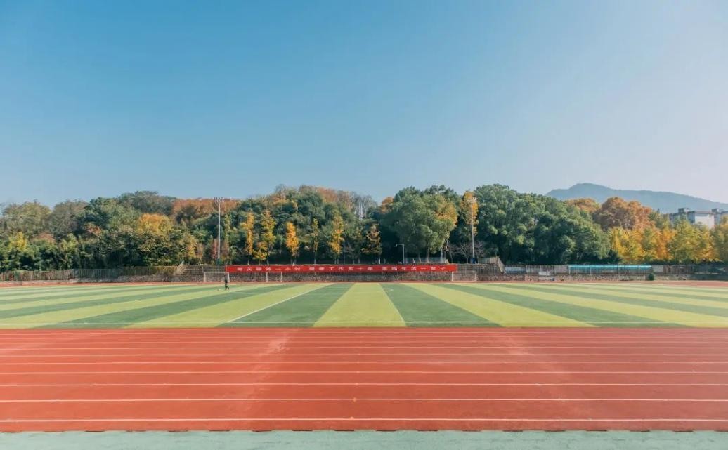 获教育部、省教育厅接连点赞！江苏这所“绿色”大学成功“镀金”！