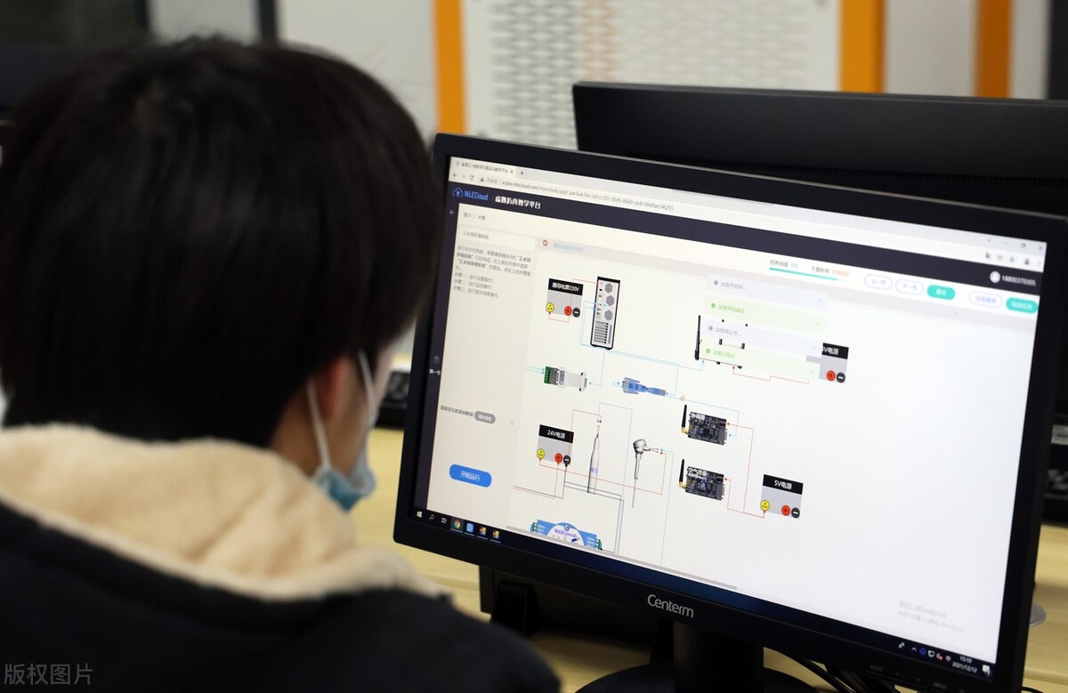 新手做自媒体最大的误区，不要想着一夜暴富，脚踏实地才是硬道理