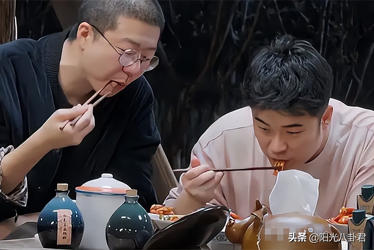 男星内卷起来差距有多大？中年人老当益壮，年轻人却一个比一个虚