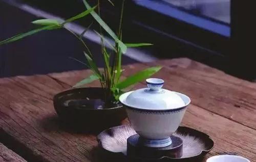 一杯清茶一抹傷-淡中有味茶偏好,清茗一杯情更真-唯美萌之印象