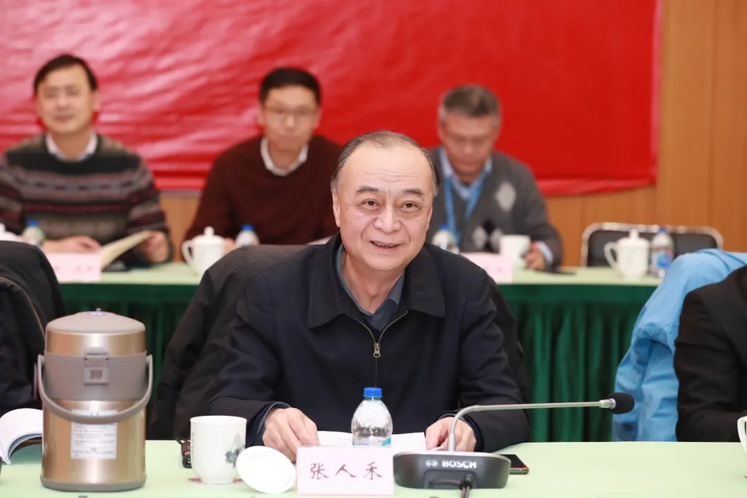 复旦大学春季领导班子务虚会聚焦了这些主题