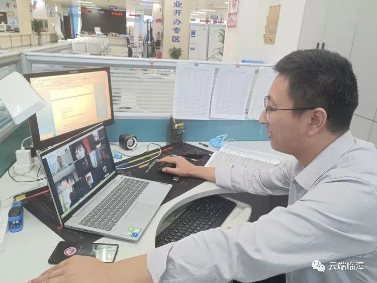 临漳县行政审批局高效审批获企业赞誉