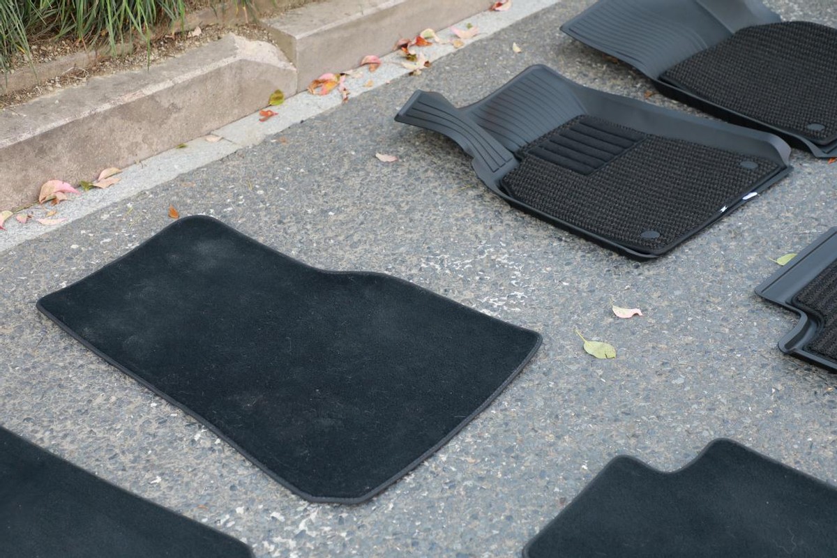 特斯拉车主和3W脚垫的三订三退，到手之后才发现真香警告