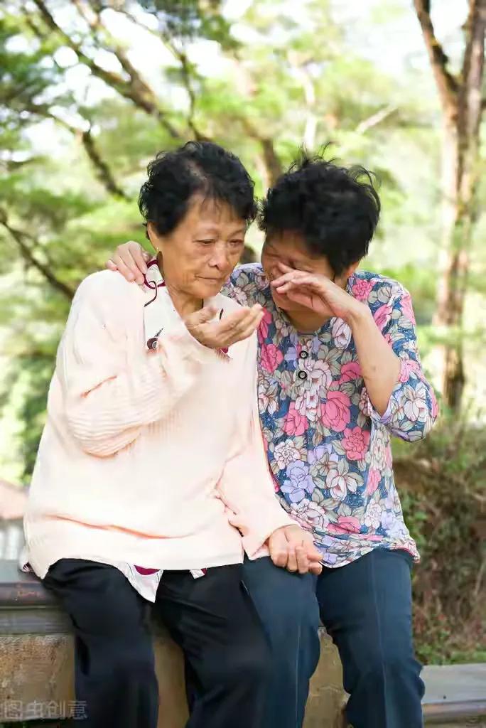 子女比父母先去世，父母会多痛苦？三个老人说出内心话