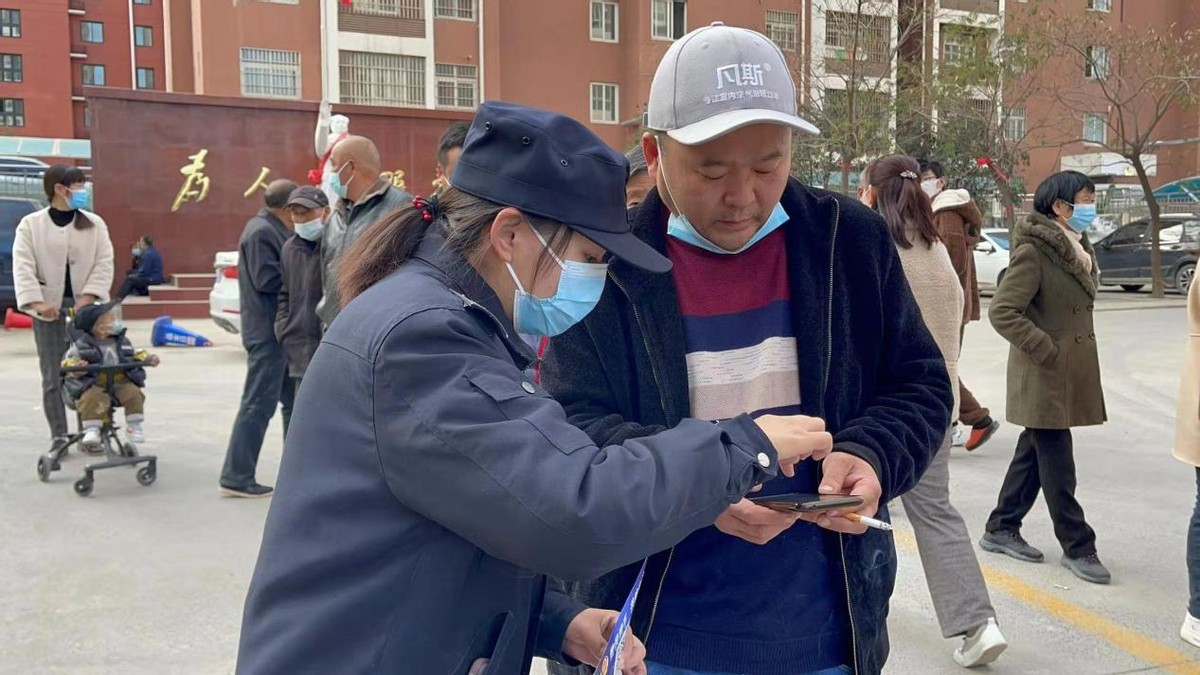 荥阳市公安局乔楼派出所：开展三零创建 构筑平安辖区