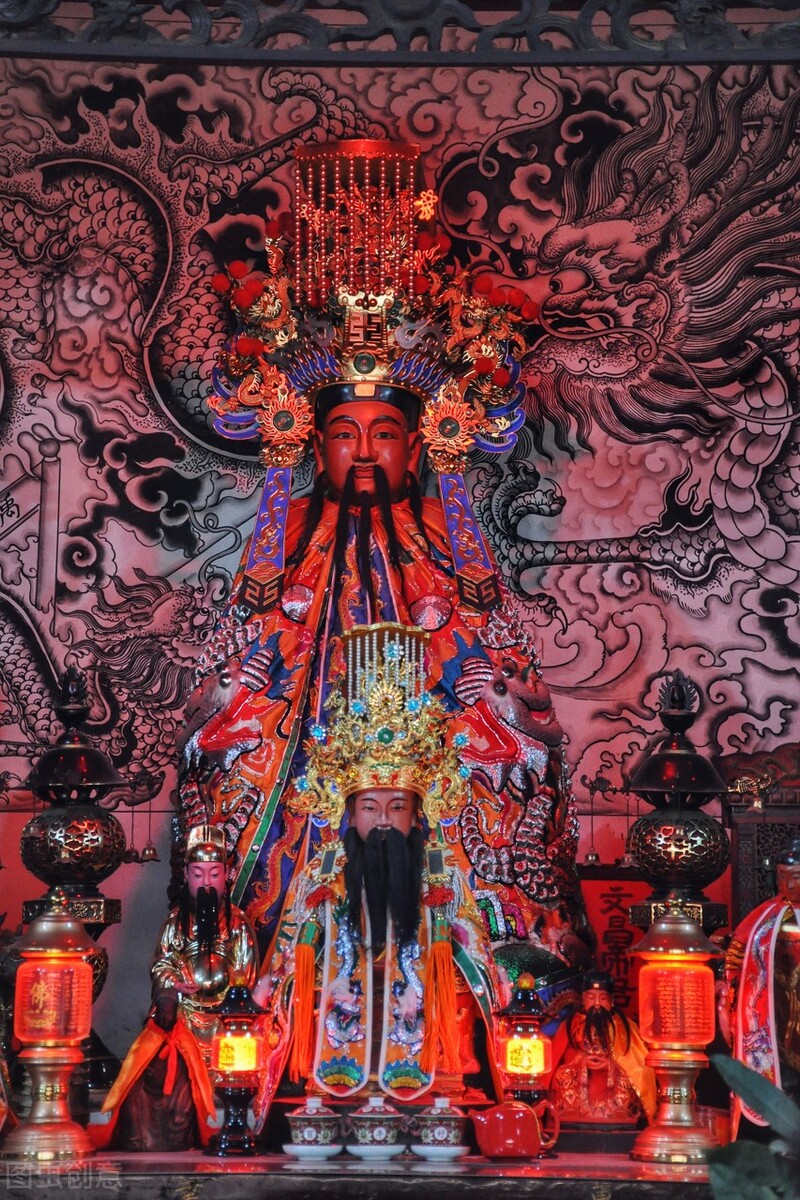 阴历二月初三文昌诞，准备考学、考取功名之人，都来祈祷和祝福