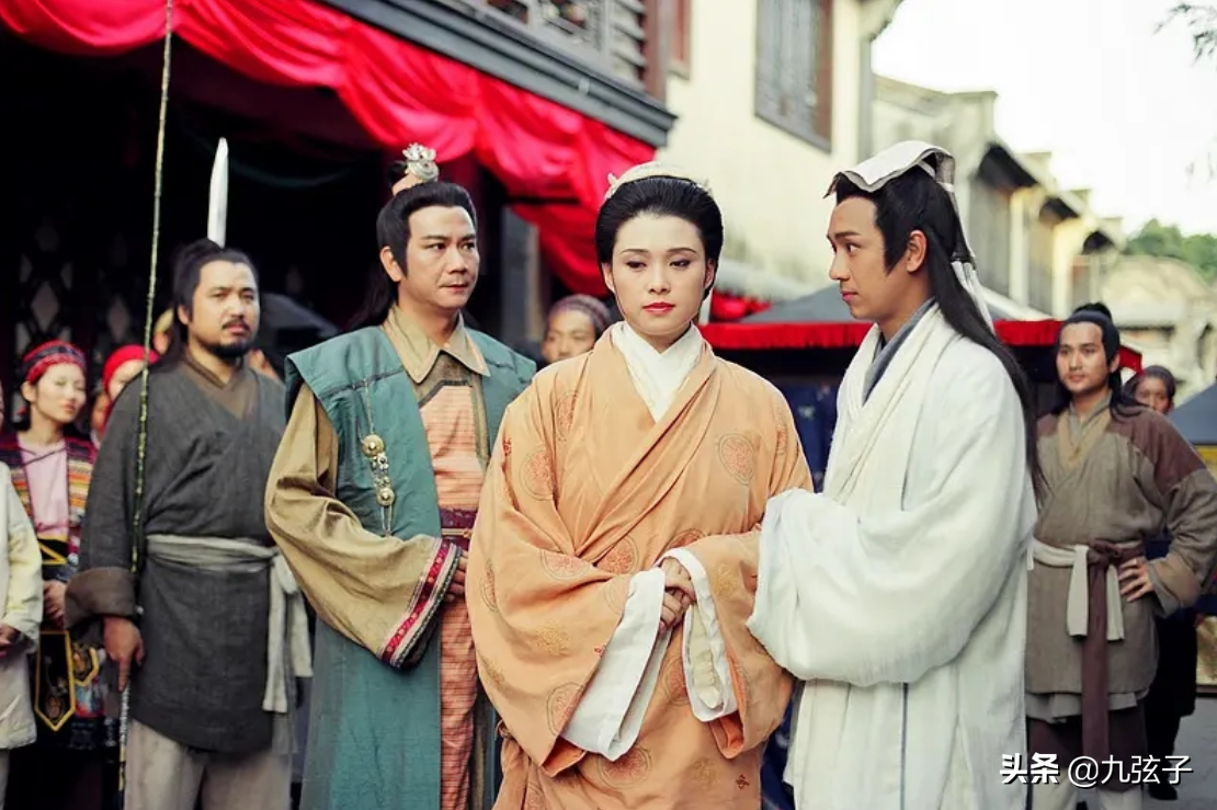 他是冯宝宝版《武则天》里的"竹筒夫子"——宇文俊;是78年《鳄鱼泪》