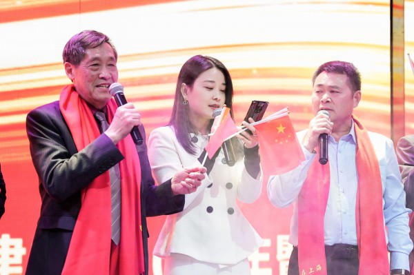湖南人在上海庆建党一百周年暨2021年年会圆满举办