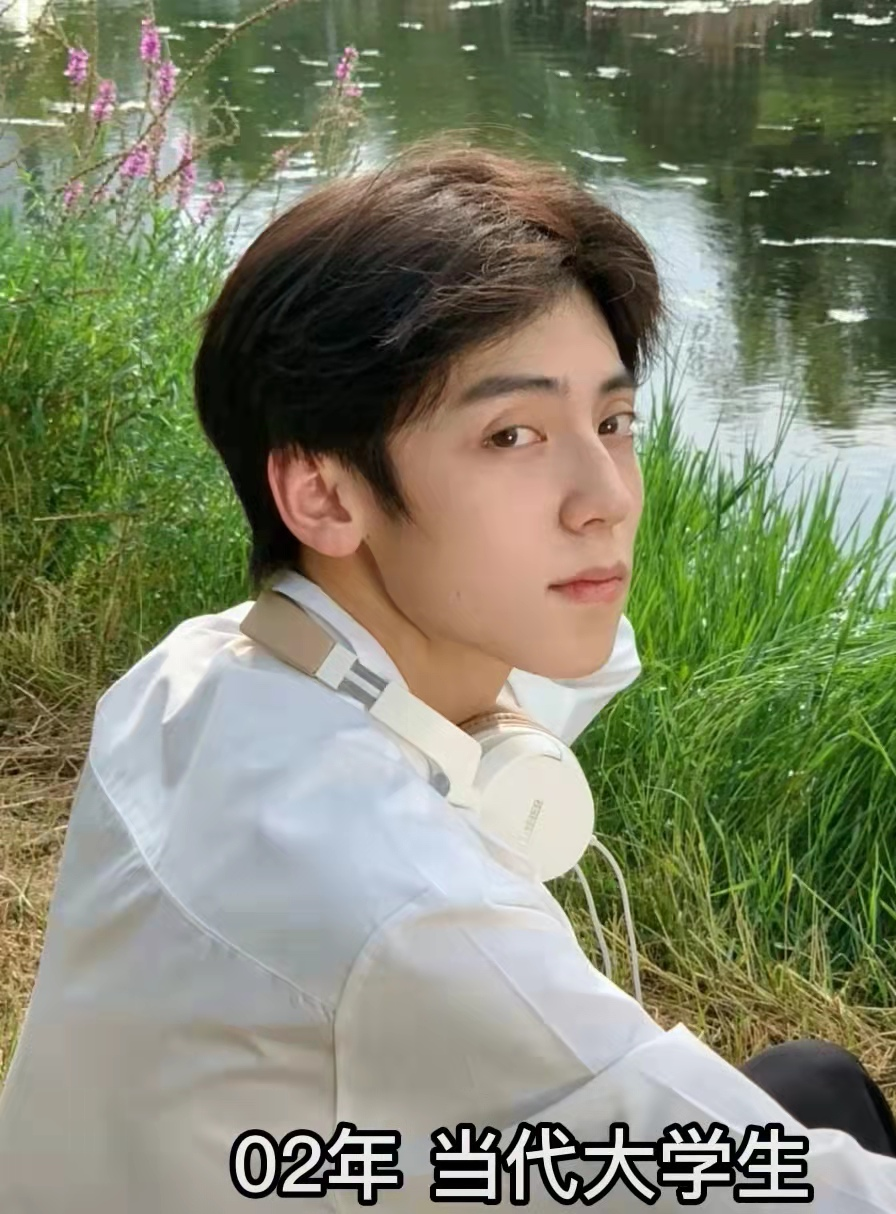 华科大拍摄宣传片，竟“借”武汉大学校草，华科大男生表示不服