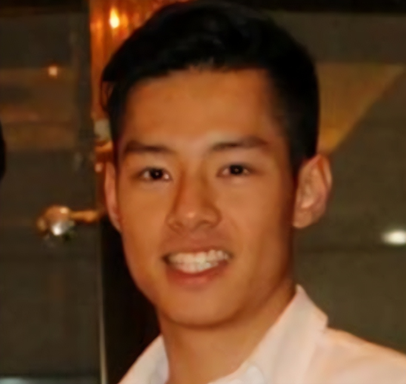 谭咏麟罕谈26岁儿子，承认想抱孙子！爱子长居国外恋上外籍美女