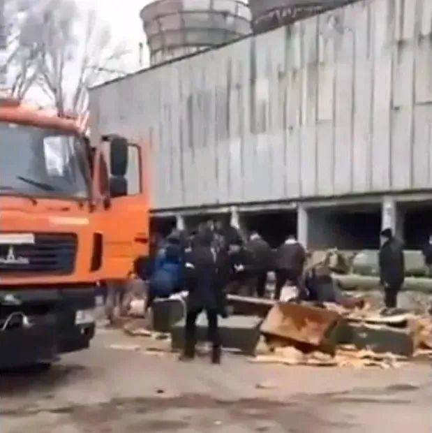 �ڿ����ġ��Ի���Ϊ�����˿�Ц���ã���ս50Сʱ��������˳����