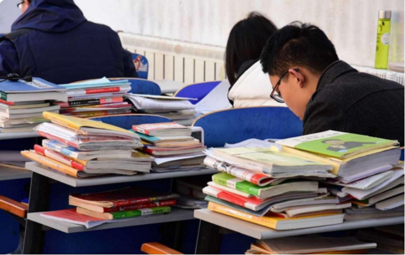 考研“过线”就能上的学校，没有复试只有欢迎仪式，报考学生寥寥