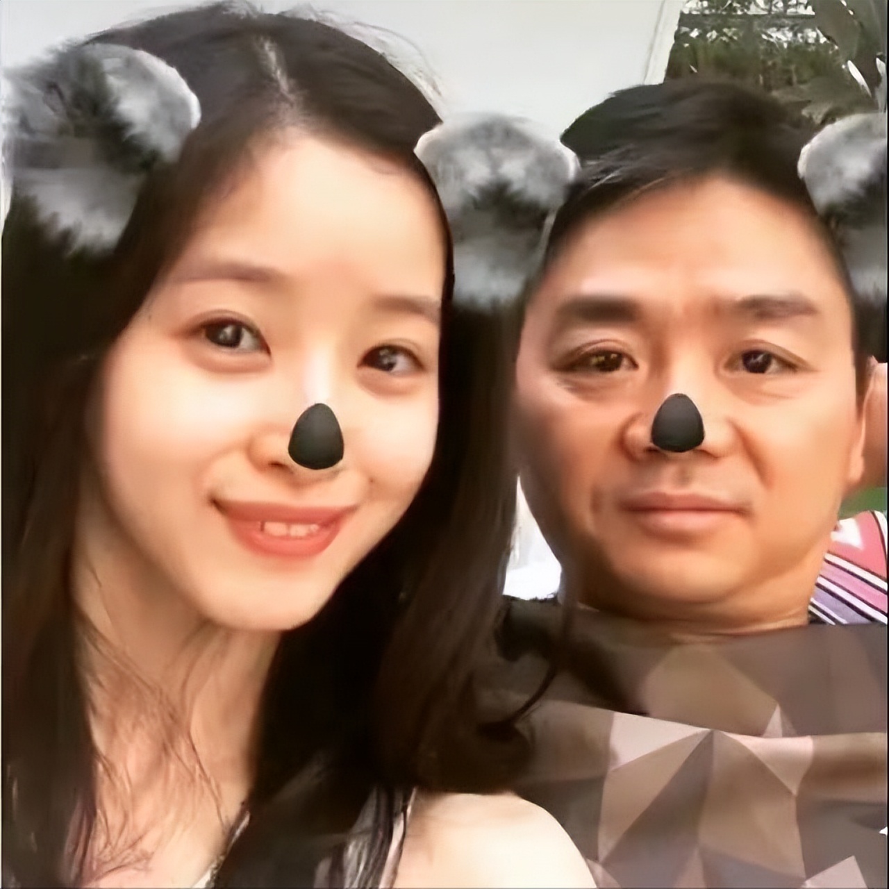 清纯校花误入名利场，会发生什么？是完成阶级跳越还是沦为三线？