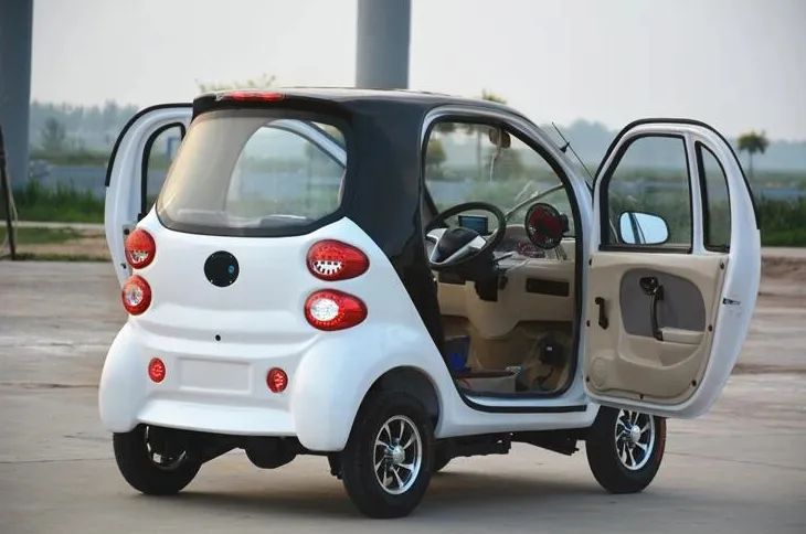 两轮代步车价格及图片(老年代步车几千至上万都有) - 价格百科