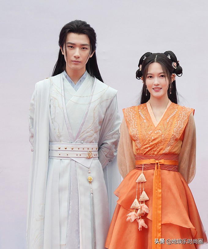 李宏毅古装新作《勿扰飞升》，化身修仙美男子，女主造型令人惊艳