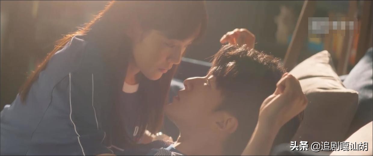 《一闪一闪亮星星》林北星开启“循环”，重回高三拯救男主张万森