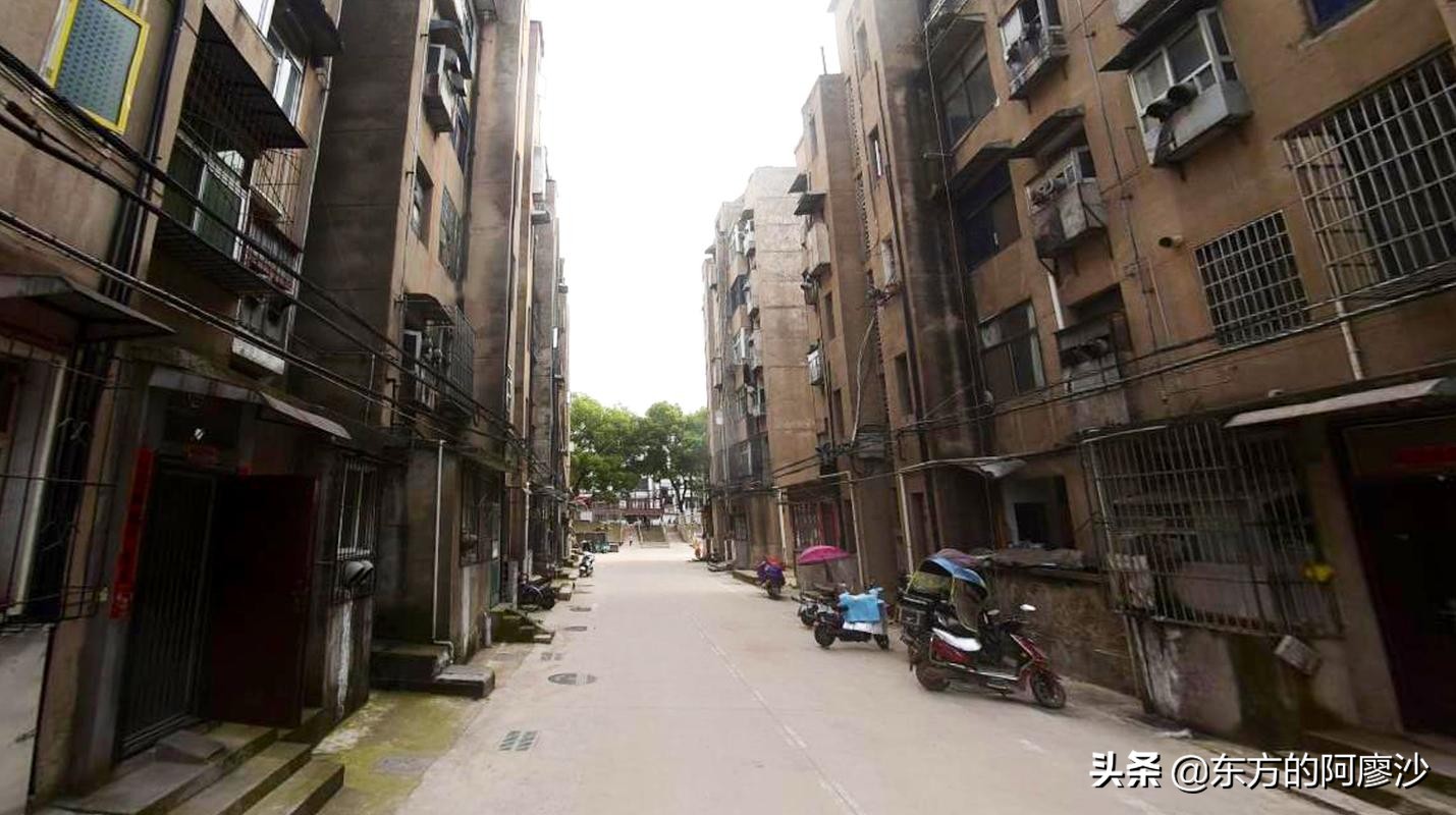 2020年，北京老人图方便想安装电梯，一楼邻居拒绝：有本事跳下来