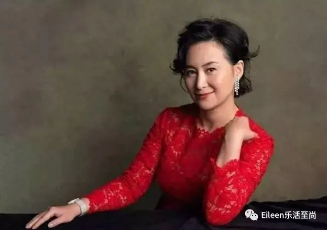 全都离过婚?何超琼李富真孟晚舟三位顶级白富美为什么那么像?