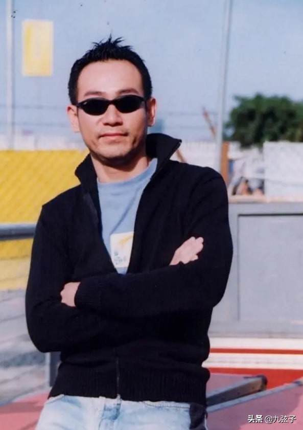 TVB“末代皇帝”林保怡的双面人生，57岁依然单身