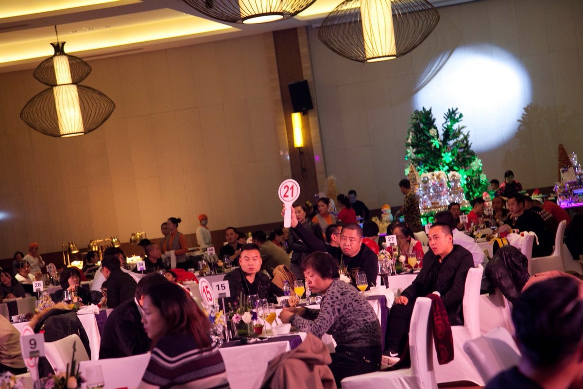 被打假的道长李一：学费上万元强奸女学生，逃美国难混又回国