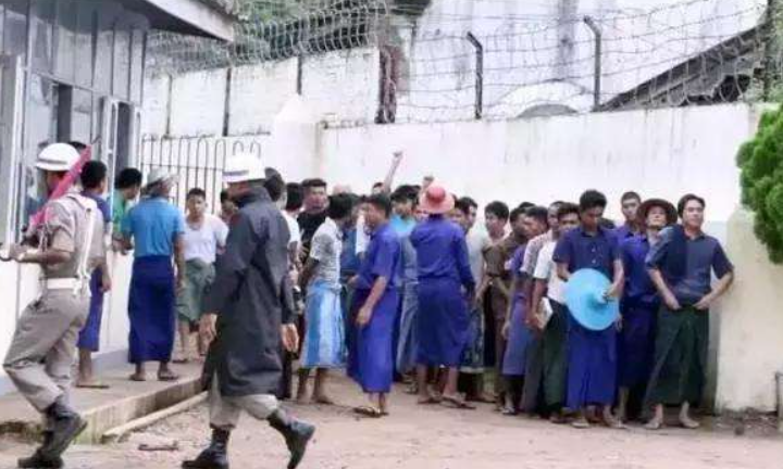 重庆一窍不通三姐妹长期贩毒，年薪60万招聘军师，他们经历了什么